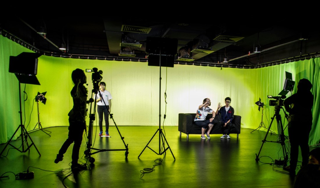 UOW KDU Mass Communication 100% Coursework Assessment